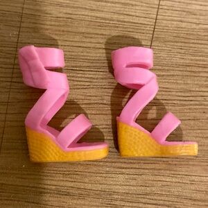 Boxy Girls Willa Shoes in great condition